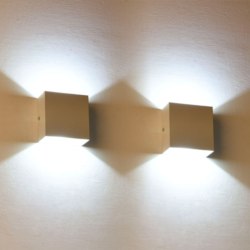 Adjustable 6W COB LED Wall Light with Aluminum Frame